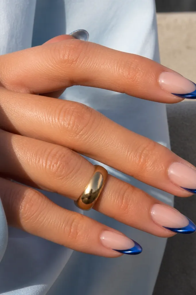 Removable blue chrome French nails